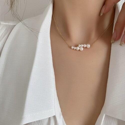 Origin Summer Luxury Freshwater Pearl Beaded Pendant Necklace for Women for Women Asymmetric Cross Metal Chain Necklace Jewelry