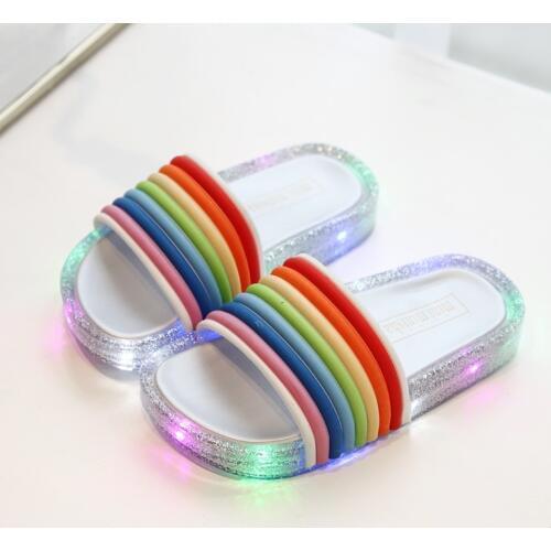 2020 New Summer Childrens Led Slippers For Boys Girls Slippers Pvc Non-slip Rainbow Beach Sandals Kids Home Bathroom Flip Flops