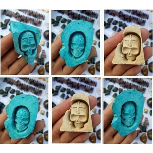 Natural quartz point slicing machine carving skull and slice Angle is different, different carving