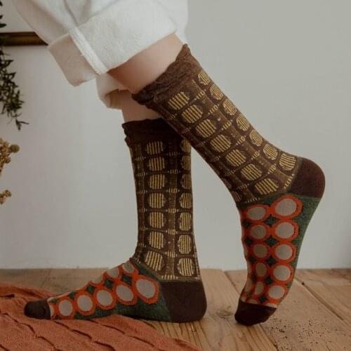 Female Socks New Style Autumn and Winter Pile Cotton Breathable Colorful Polka Dot Jacquard Retro Bubble Edge Loose Women Socks