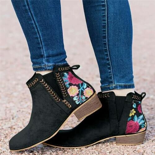 Womens boots western boots ethnic style 2020 new short boots women European and American embroidered Martin boots fashion