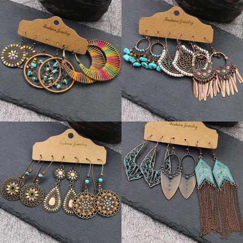 Boho Vintage Green Stone Drop Earrings for Women Vintage Hollow Metal Geometric Long Tassel Earrings Bohemia Wedding Jewelry