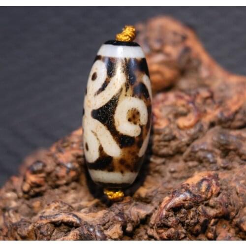 No.210126L12 Magic Power Tibetan Old Agate 2 EYe Guiren Tairen Man Symbolize Totem dZi Bead Pendant Amulet LZK LKbrother Saurces