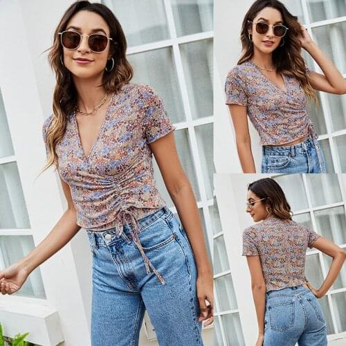 Summer new V-neck Pullover short sleeve top 2021 womens fashion leisure floral slim fit short tight top womens pleated T-shirt