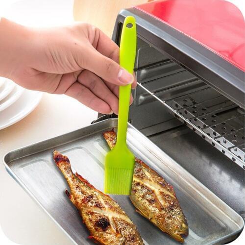 Silicone Oil Brush Kitchen Accessorries Baking Brush Cake Butter Bread Pastry Brush Barbecue BBQ Tools Random Color