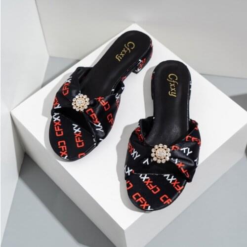 Women Casual Summer RoughSide With Commuter Slippers Female Crystal PU Shoes For Girls Fashion Ladies Leisure Footwear