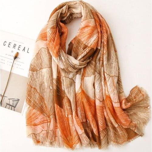 2021 Fashion Long Print Hijab Scarf Woman Thin Shawls and Wraps Ladies Brand Bandana Retro Floral Beach Foulard Femme