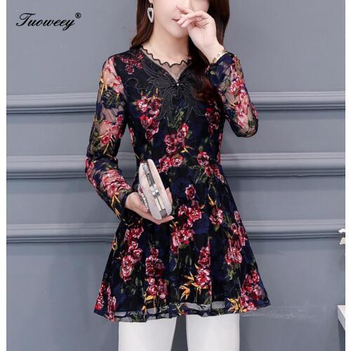 4XL Plus Size hollow out lace patchwork Women Blouses 2019 Fashion autumn long Sleeve loose Floral Long Shirt Female sexy tops
