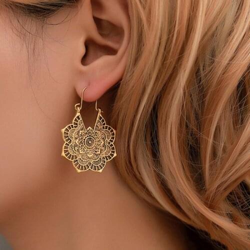 Fashion Ethnic Style Earrings Vintage Metal Hollow Flower Bohemian Carved Palace Wind Jewelry Earring