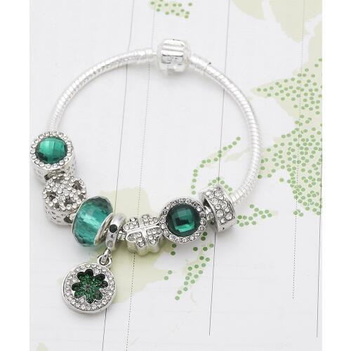 2019 Pan Home New Green Clover Lucky Goddess Clover Pendant Women Bracelet Transfer Bead Bracelet