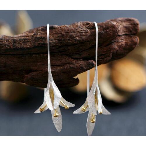 SMJEL New Fashion Lily Flower Statement Stud Earrings for Women Cute Flower Long Ear plug Party Gifts Earrings 2017 SYED133