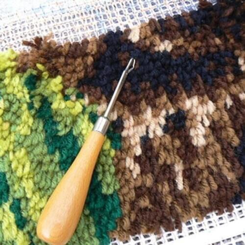 Rug Making Canvas Mesh Wood Bent Latch Hook Crochet DIY Arts Crafts Decor