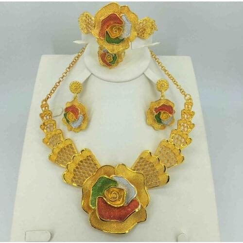 Luxury Dubai Jewelry Set Wedding Decoration Alloy Jewelry Set Necklace Earring Bracelet Ring Manufacturer Supply Four Set