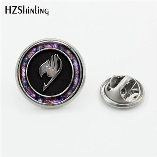 2018 New Arrival Fairy Tail Lapel Pin I Love Fairy Tail Butterfly Clasp Pin Anime Logo Glass cabochon Jewelry