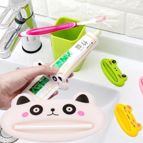 2PC Funny Home Toothpaste Tube Squeezer Bathroom Toothpaste Dispensers Tooth brushing Holder For Kids Mom Dady