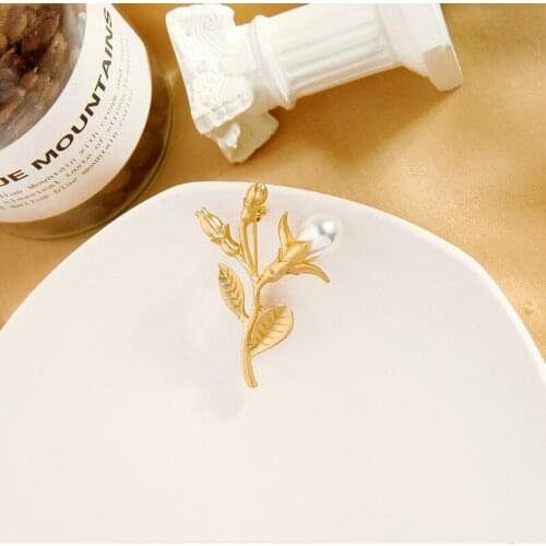 Antique Leaf Pin Jewelry For Women Statement Style Imitation Pearl Brooch For Girls Accessories Wholesale Jewelry