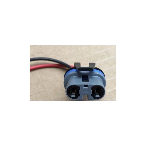 1PCS FOR 9012 HR2 Automotive headlamp plug connector USED