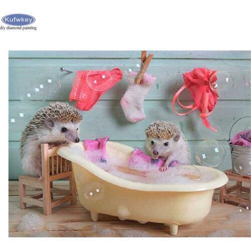 Bathing Hedgehog Diamond Painting Cross Stitch Full Square Diamond Embroidery Pattern 5D Diy Diamond Mosaic wall sticker decor