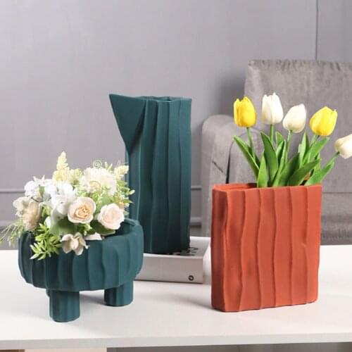 Irregular Ceramic Flower Vase Home Decoration Furnishings Art Vases Flower Arrangement Decoration Ornament Wedding Gifts vase