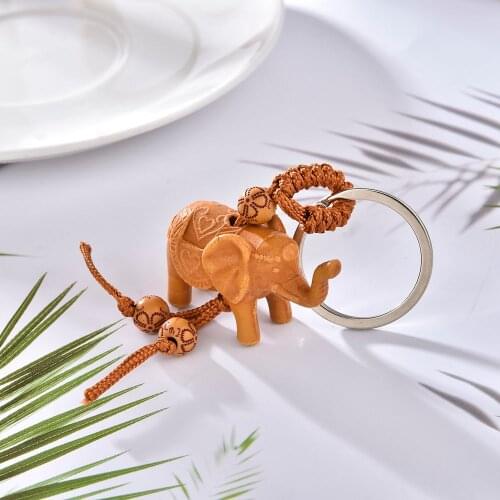 2021 Women Men Lucky Wooden Elephant Carving Pendant Keychain Religion Chain Key Ring Keyring Jewelry Wholesale Cute Keychain