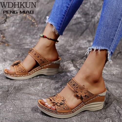2021 Summer Women Casual Shoes Vintage Flower Fish Mouth Sandals Women Rhinestone Mid Heels Wedge Sandals Open Toes Large Size