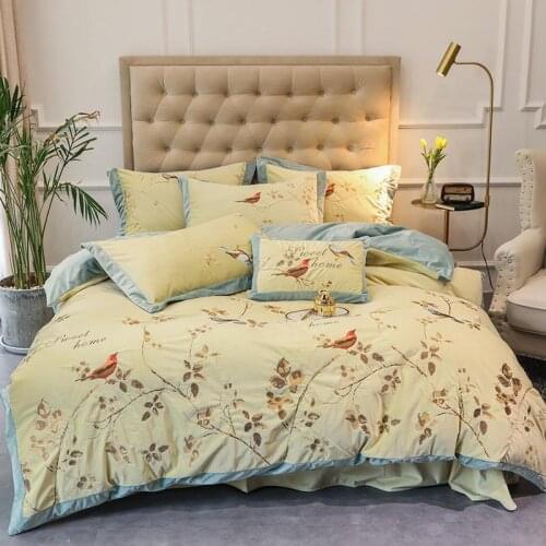 42 Yellow Bedding Set Velvet Bed Linens Bed Sheet Set Bedclothes Queen/King Size embroidery Bed cover 4pcs