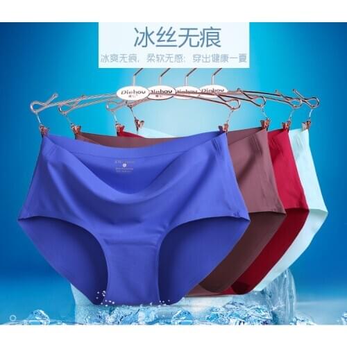 ZW241 M-XL Plus Size Seamless Panties Women Ultra-thin Traceless breathable cool ice silk mid waist summer underwear