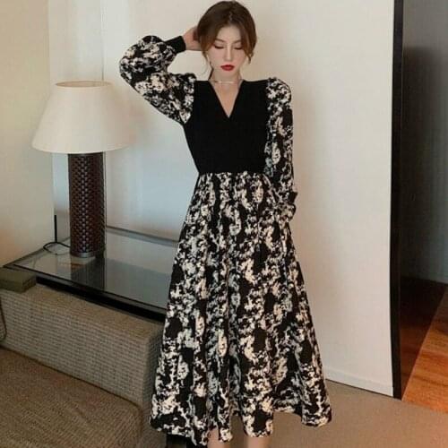 Autumn French Sweet Girl Renaissance Vintage Courtly Floral Dress V-Neck Puff Sleeves Gothic Dark Style Elegant Sexy Woman Dress
