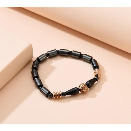 Popular Golden Volcanic Stone Black Magnet Bracelet Bracelet Ladies Heart Multicolor Charms Charms Bracelet Anniverasry Gifts