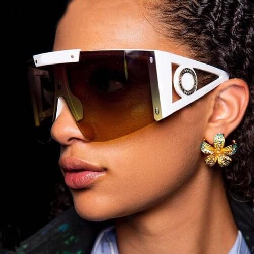 New Arrival Decorative Sunglasses For Women PC Frame Oversized Eyeglasses For Men Colorful Glasses Internet Celebrity Recommend