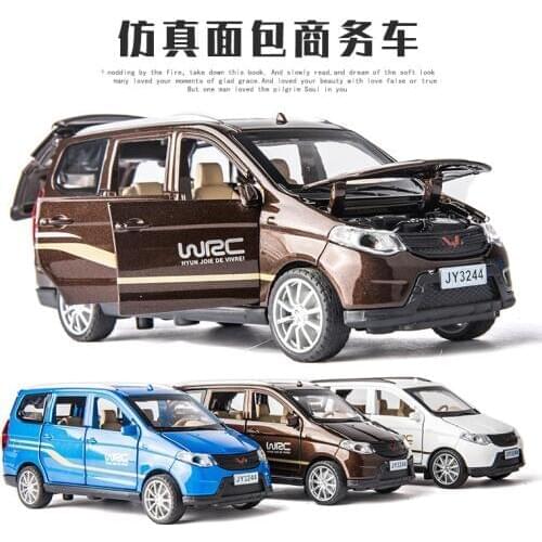Simulation of Wuling Hongguang van alloy automobile model Vehicles Car Pull-back 6 Open Door Toys For Children Gifts