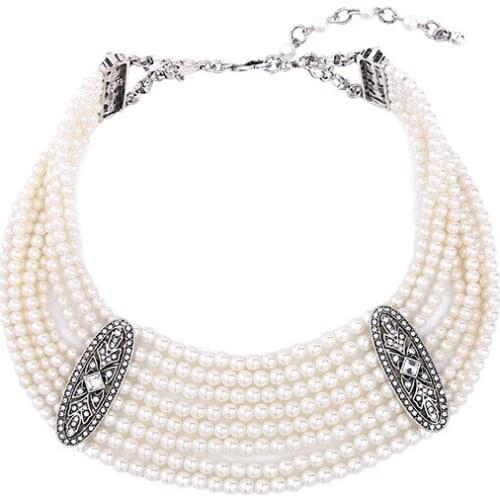 Marjhan Chokers On The Neck