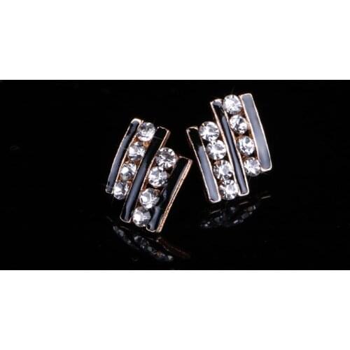 Gold color Stud Earrings for women Accessories Trendy jewelry Women gift 2019 HOT bling earings