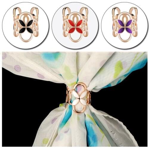 Fashion Hollow Tube Scarf Ring Clip Buckle Brooches Crystal Scarf Holder Retro Wedding Brooches Women Gifts Jewelry Gifts