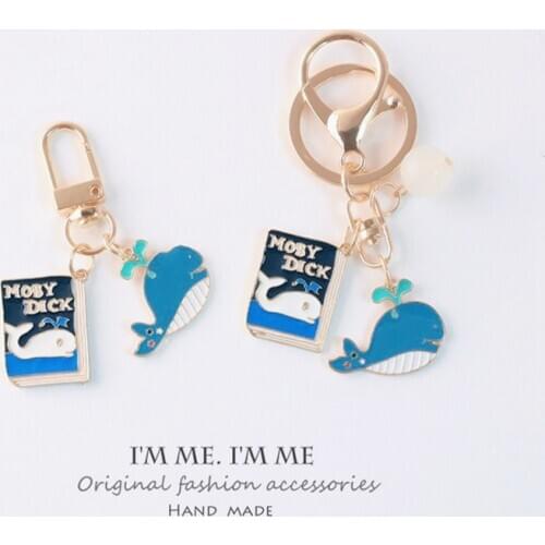 Cute Whale KeyChain Kawaii Dolphin Car KeyChains Purse Fashion Pendant Bag Charm for Airpods Key Rings Holders Couples Gift