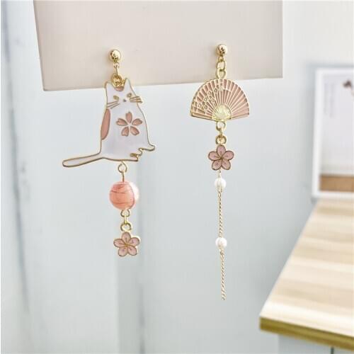 Yang Liujia Jewelry Super Fairy Cat with Asymmetric Stud Earrings Tassel Earrings Fashion Original Fans Joker Girl Flowers Women