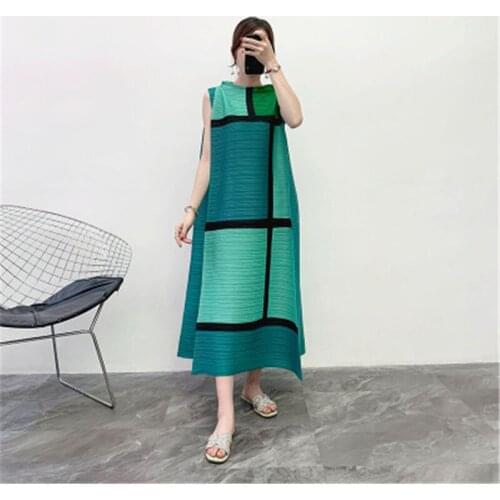 Miyake ruffled womens color matching dress 2021 summer new loose large size color matching dress long female long dress women