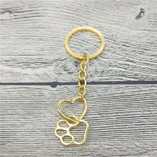 Hollow Pet Paw Footprint Keychain Shellhard Cute Animal Dog Cat Love Heart Pendant Keychain For Women Girls Jewelry Keychain