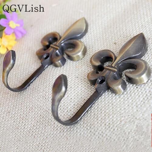 QGVLish 2Pcs Curtain Hooks Clothes Hat Tassel Tower Hanger Brush Holder Curtain Accessories Drapery Wall Hook Tie Back Holdback
