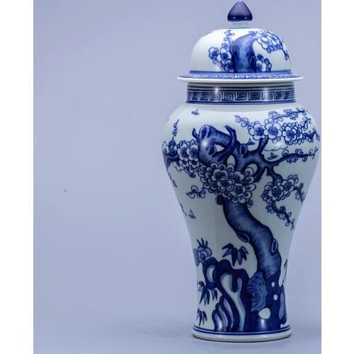 Temple jar sitting room blue and white porcelain ceramic ginger jar vase