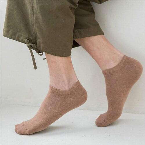 High quality Professional brand sport socks Breathable Road Bicycle Socks Outdoor Sports Racing Cycling Sock Non-slip Silicone