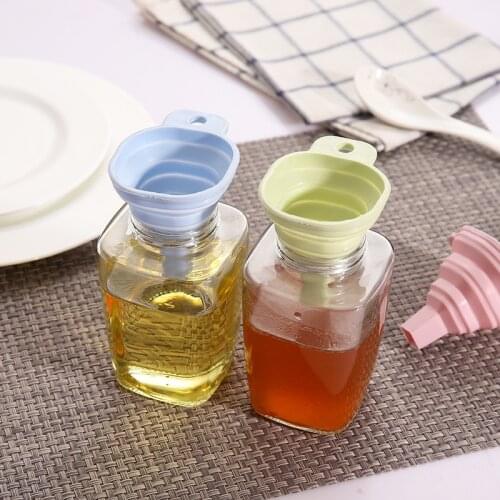 Silicone Foldable Funnel Household Kitchen Cooking Tools Portable Collapsible Wine Mini Portable Oil Pot Funnel Household Supply