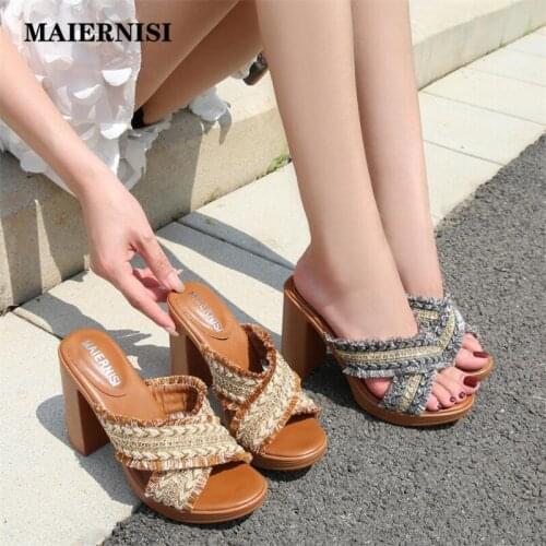 Plus Size 35-43 High Heels Slippers Women Platform Shoes Summer 2021 Cross Strap Slides Ladies Slippers For Modern Chain Design