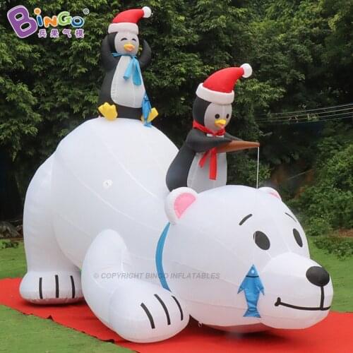 Free Shipping Customized 5X3 Meters Inflatable Christmas Polar Bear With Penguin For Christmas Decoration Toys