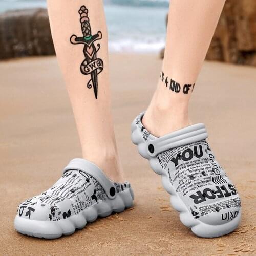 Casual Ventilation Mens Summer Sandals Mens Outdoor Bathroom Shoes Men Beach Fashion Slippers Indoor Sandalen Man Garden Male