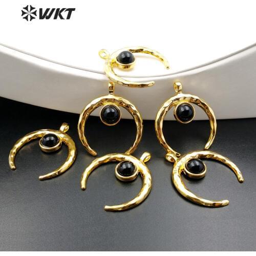 WT-P1113 Wholesale Custom Fashion Natural Black Stone Insert Gold Horn Pendant Fixed Rings Trency Pendant For Necklace