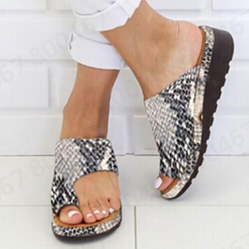 38# Fashion Sexy Snake Women Vintage Slippers Women Thick Bottomed Sandal Shoes Wedge Heel Sandals Clip Toe Summer Beach Shoes