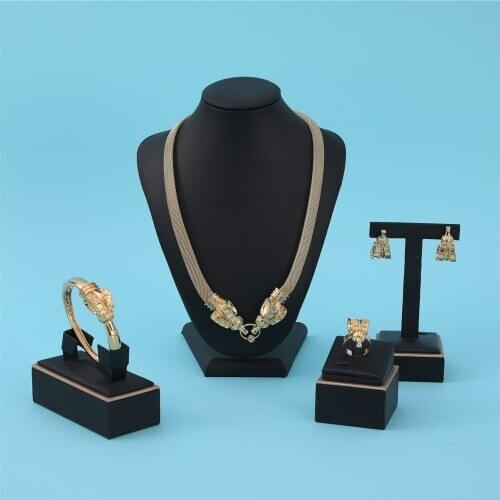 2021 Feb Bridal Gift Wedding African Beads Jewelry Set Brand Woman Fashion Dubai Gold Color Jewelry Set Wholesale Design