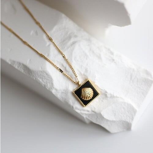 Vintage Metal Shell Black Square Pendant Necklace for Women Stainless Steel Gold Collar Necklace Jewelry collares para mujer