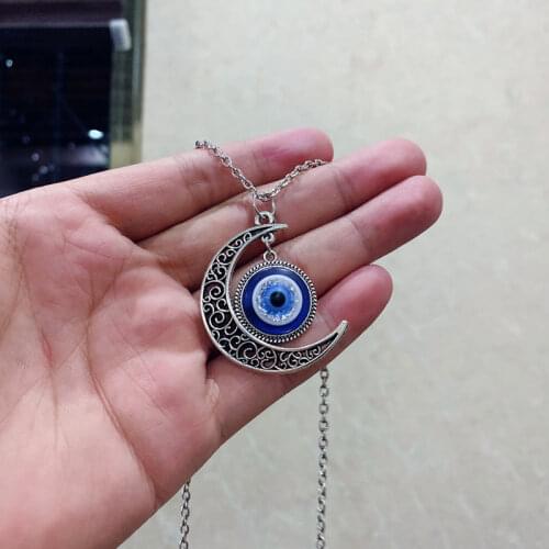 Hot Sale High Quality Turkish Blue Eye Evil Eye Pendant Alloy Moon Necklace Evieye Pendant Jewelry